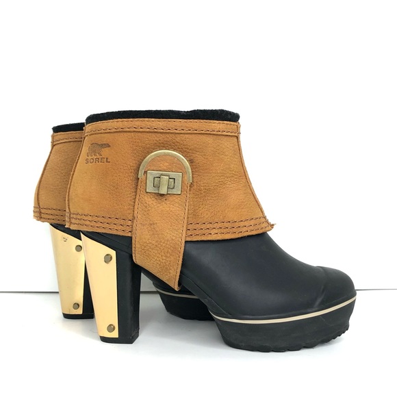 Sorel Shoes - Vintage Sorel Medina 2 Gold Heeled Rain Booties Women’s 6.5 Shoes
